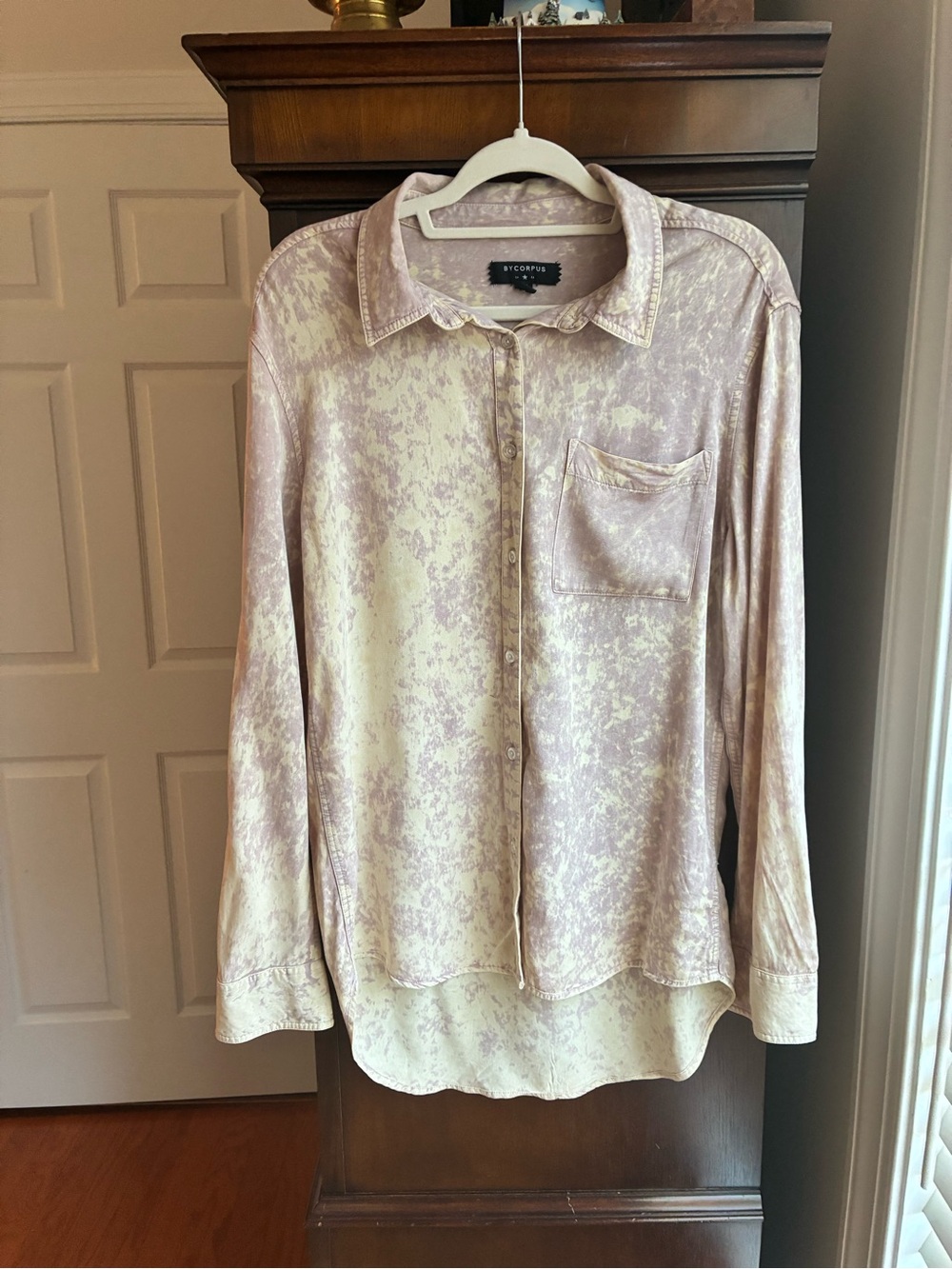BYCORPUS Lavender Acid Wash Rayon Button Down Hi-Lo Shirt M - Picture 2 of 7